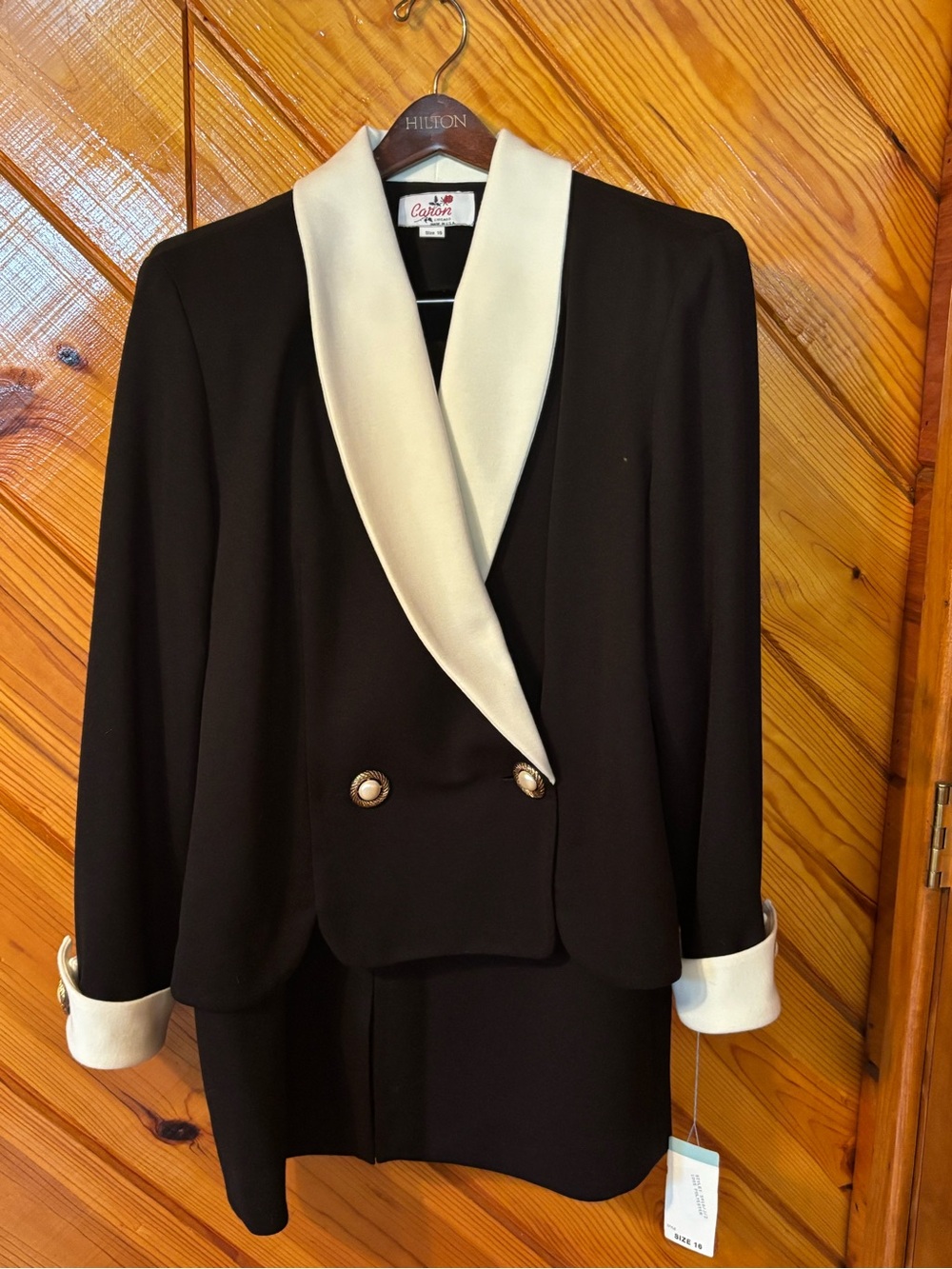 Caron Black Blazer with Cream Satin Shawl Collar/Skirt